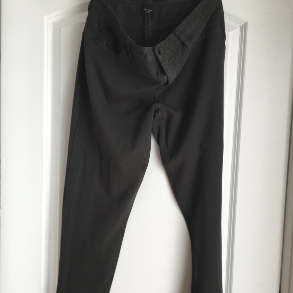 Olive Calvin Klein pointe pants